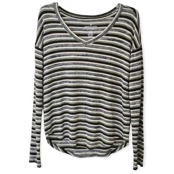 American Eagle Soft and Sexy plush top - Picture 3 of 9